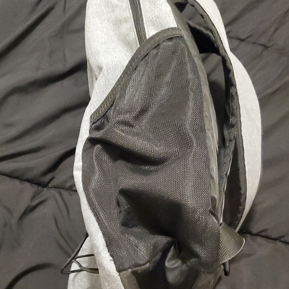 Under Armour Black and Gray Men's Backpack - Picture 8 of 9